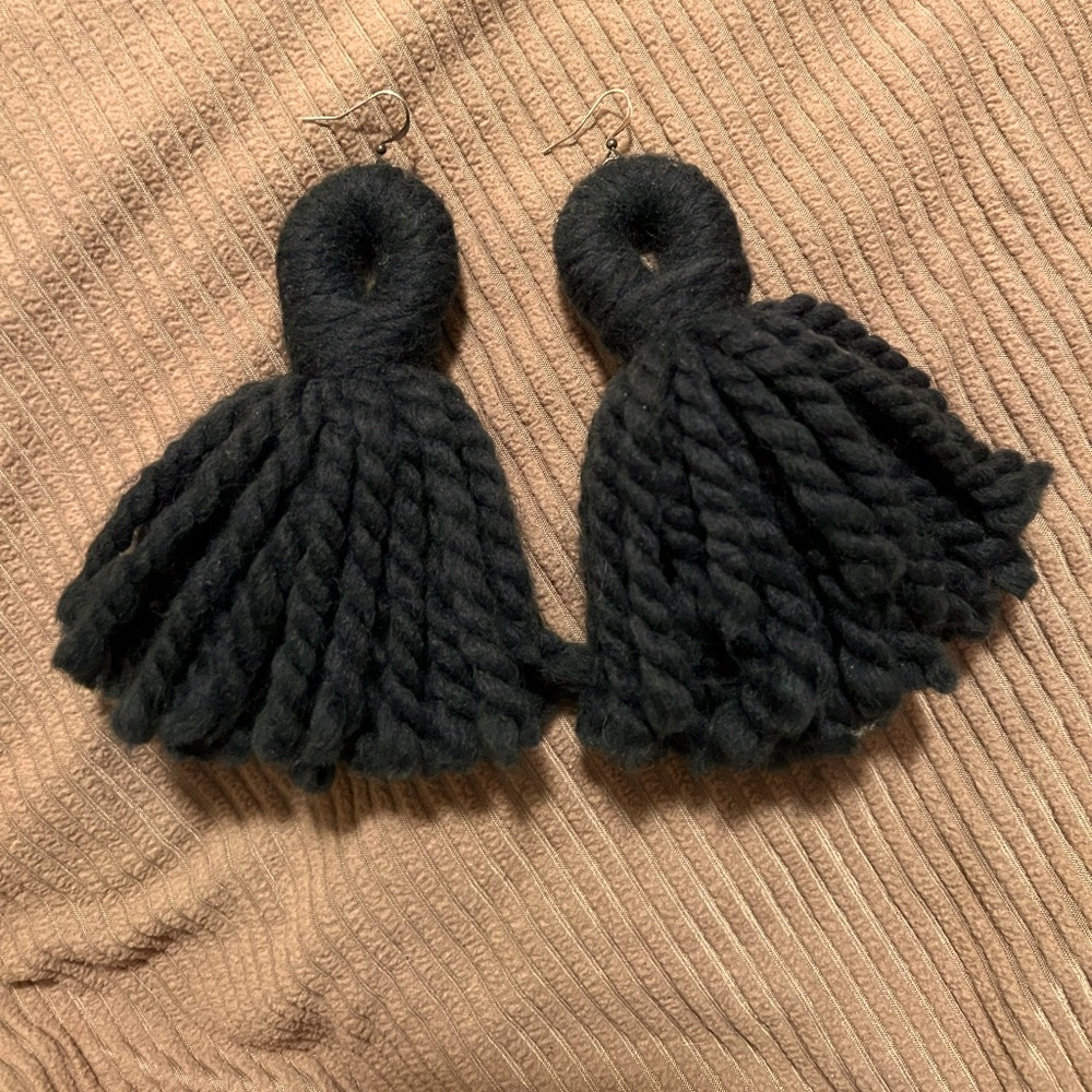 Fashion Yarn Earrings